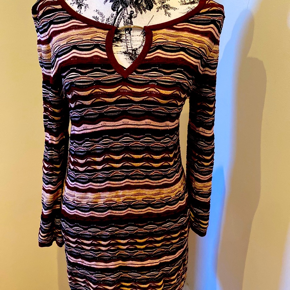 CLOSET CLEAR OUT White House Black Market multi coloured tunic